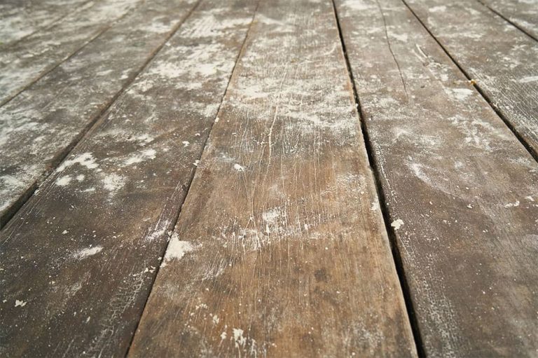 How to Clean Old Vinyl Floors